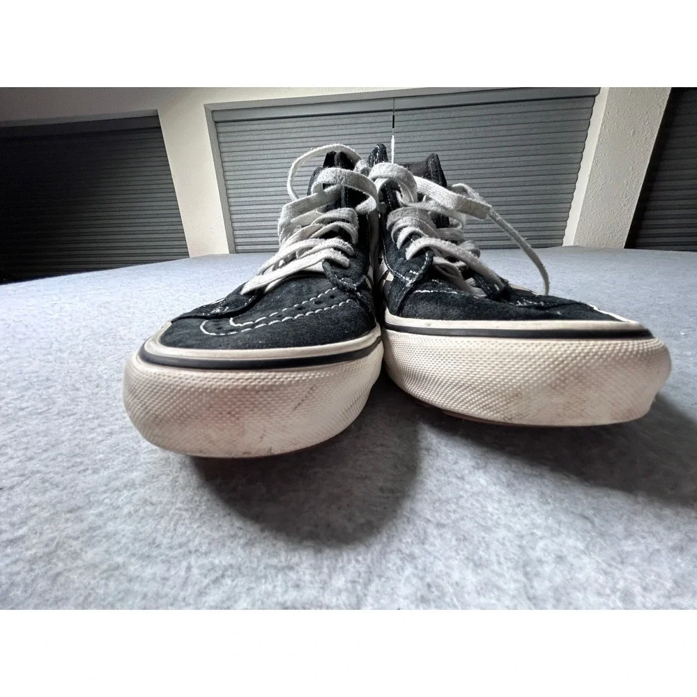 Vans Sk8-Hi MTE Checkerboard Black White Suede High Top-Men's size 7, Womens 8.5
